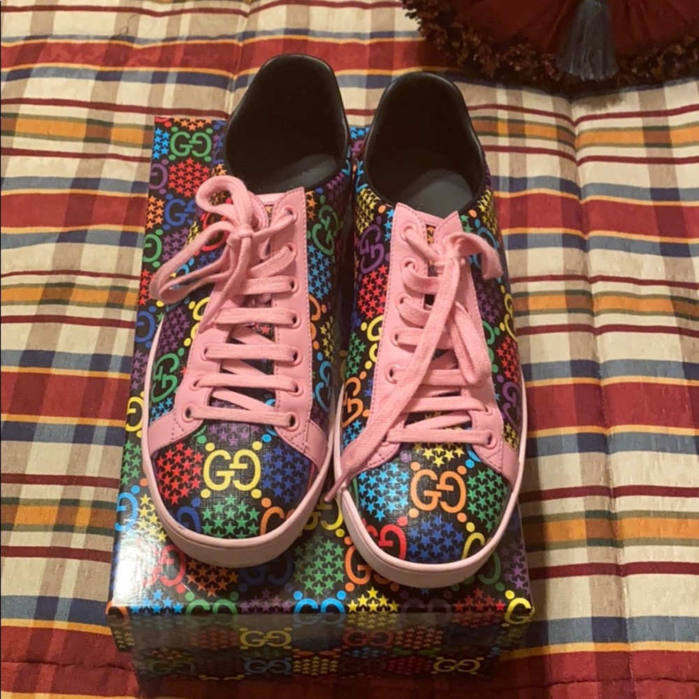 rainbow Gucci limitededition psychedelic sneakers